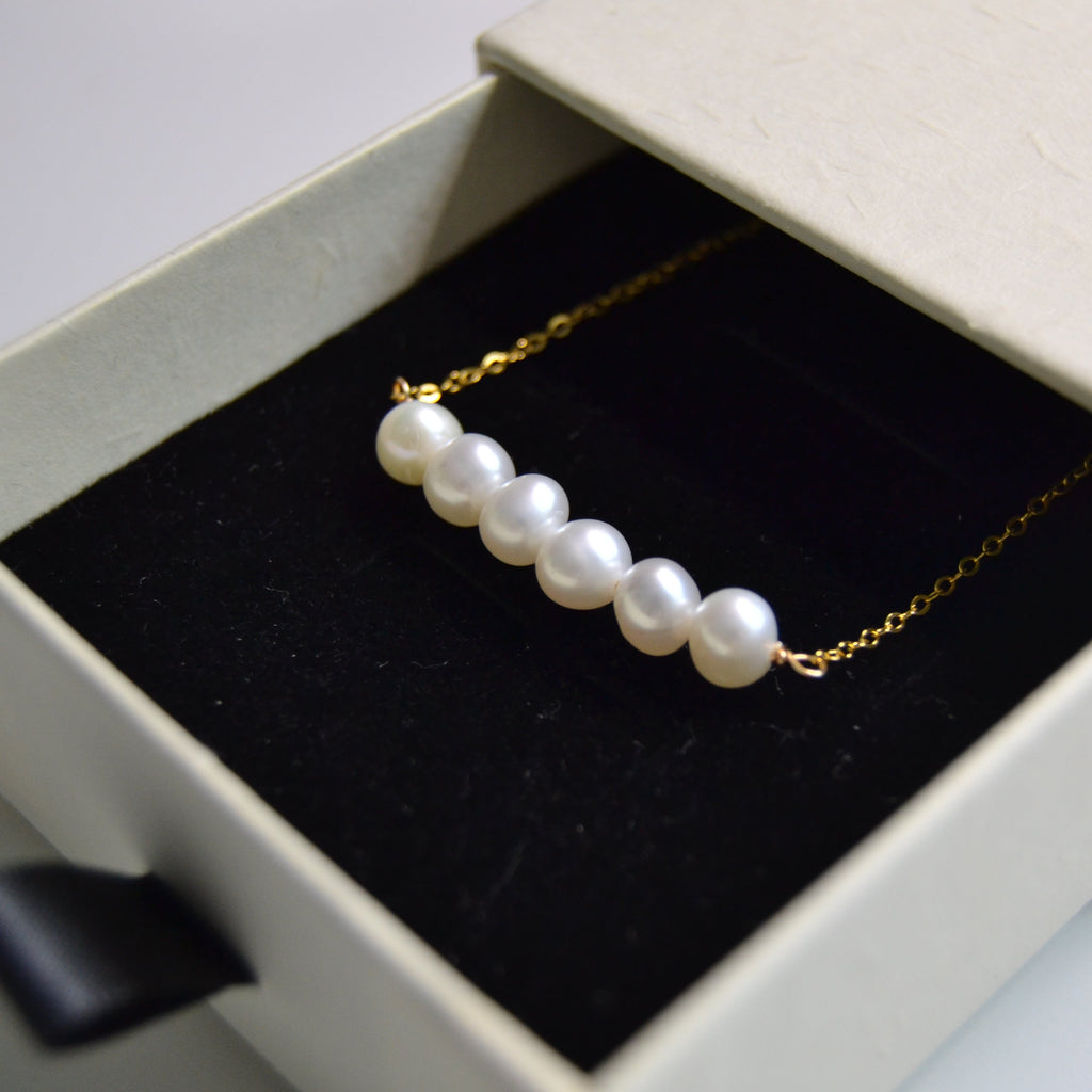 Aria Pearl Line Necklace
