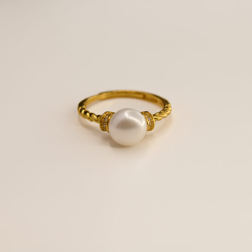 Aurora Pearl Twist Ring
