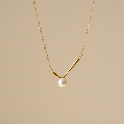 Aurora Pearl V Necklace