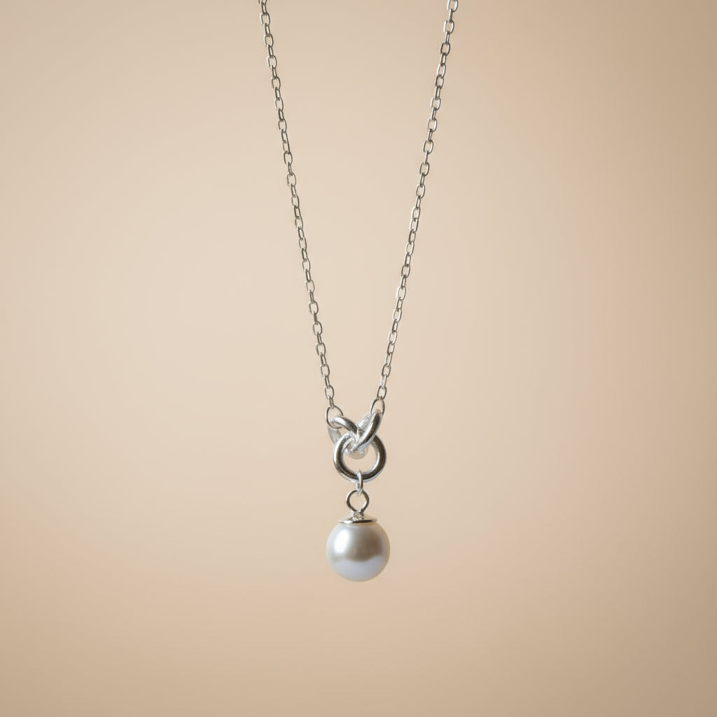 Knot Pearl Pendant Necklace