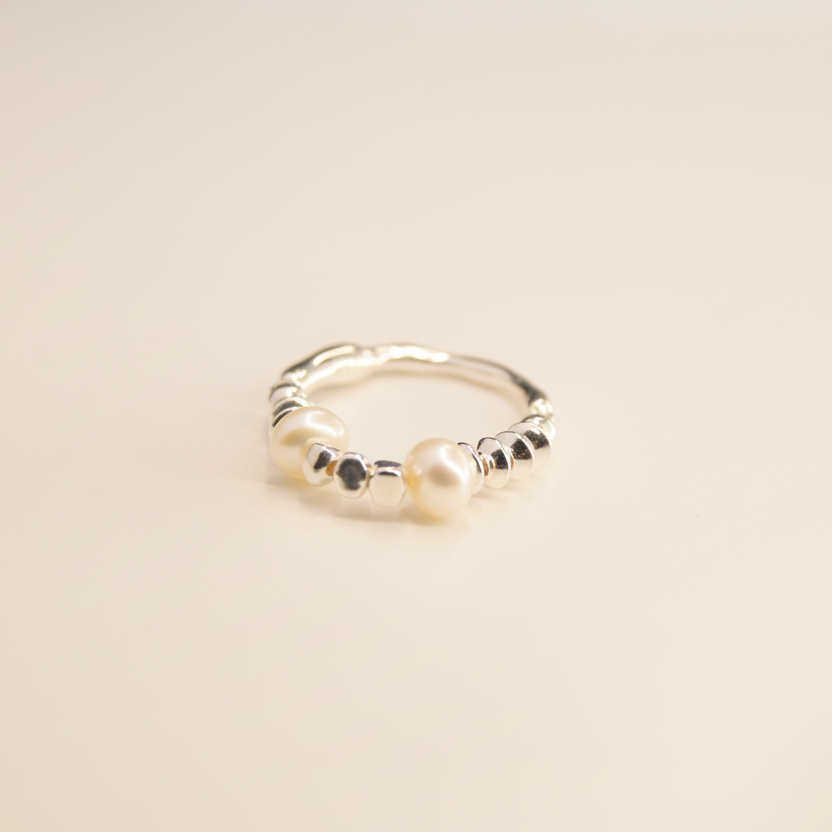 Luna Pearl Harmony Ring
